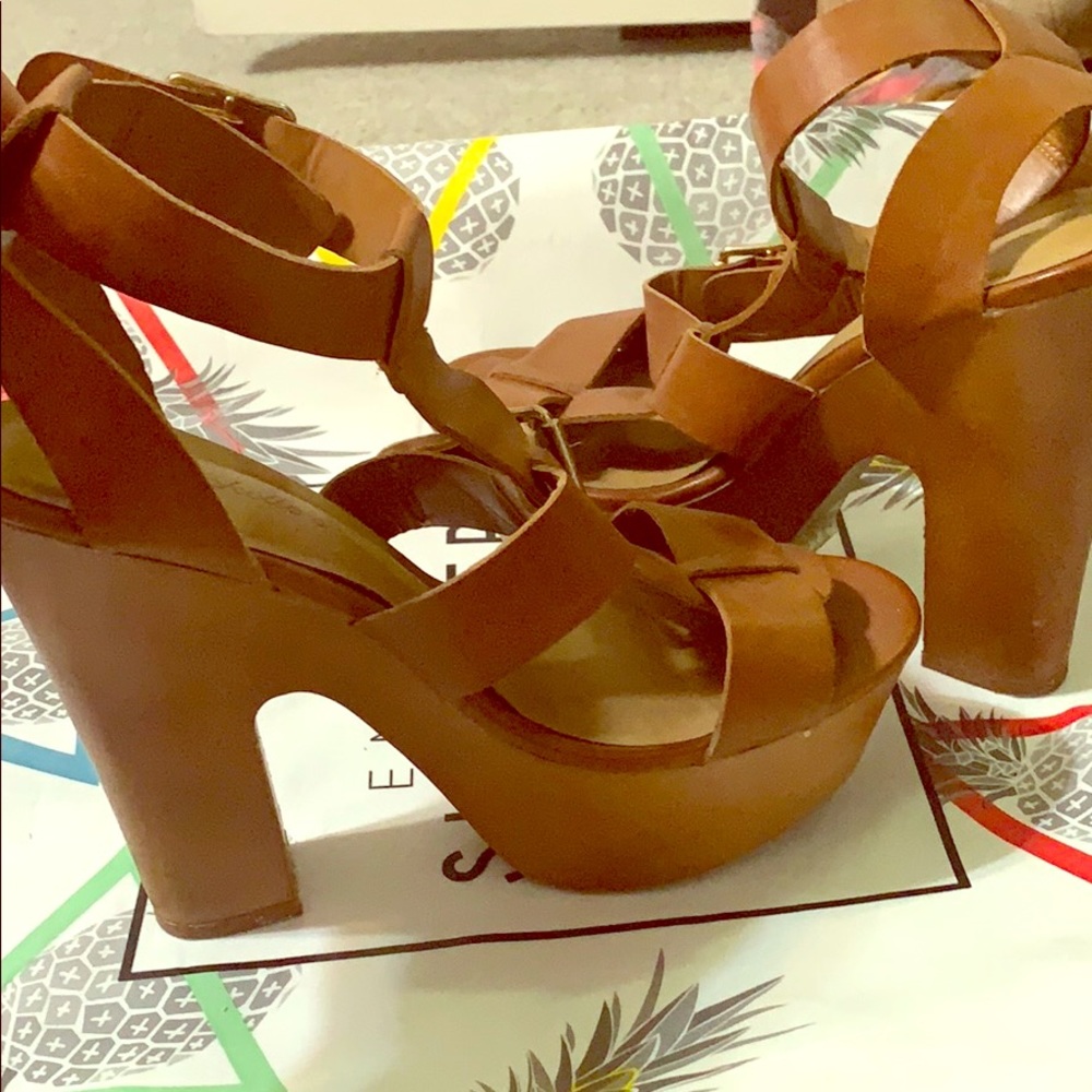 Seychelles brown heels sz. 6